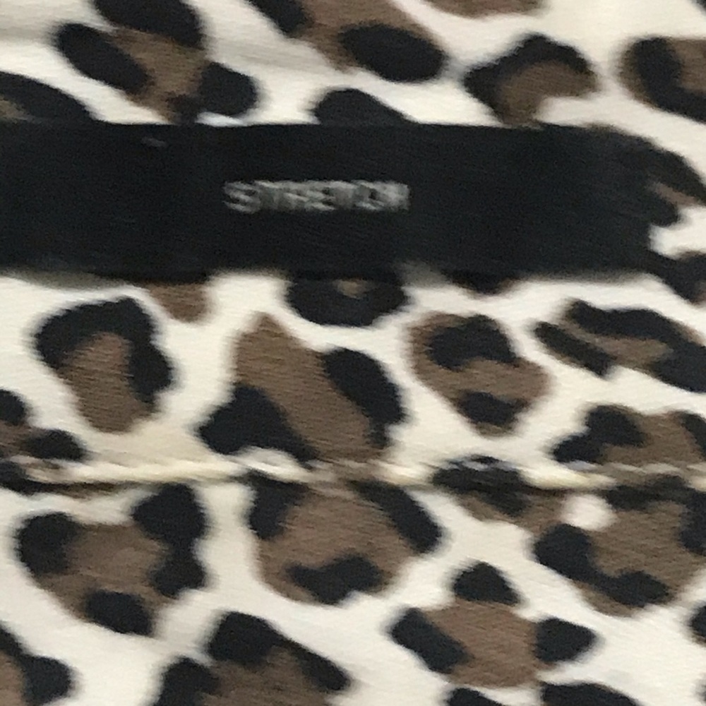 Talbots Animal Print button down blouse size 2 - Picture 11 of 12